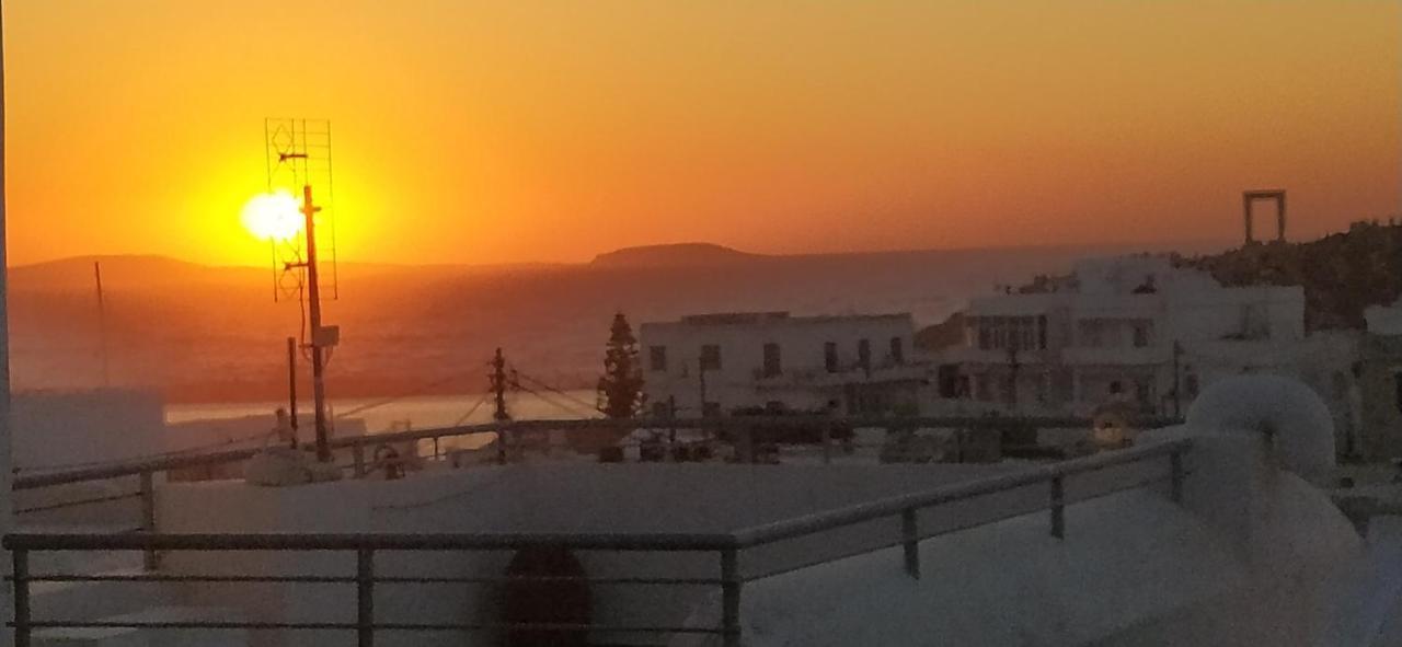 Naxos City Naxion Esti - Διαμονή Στην Παλιά Χώρα Της Νάξουヴィラ エクステリア 写真
